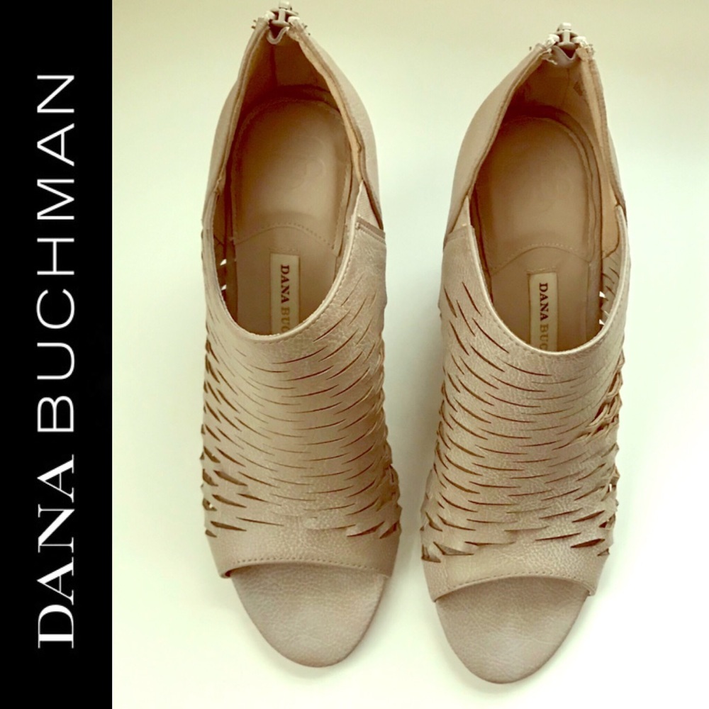 NWOT DANA BUCHMAN Peep Toe Heels (9)